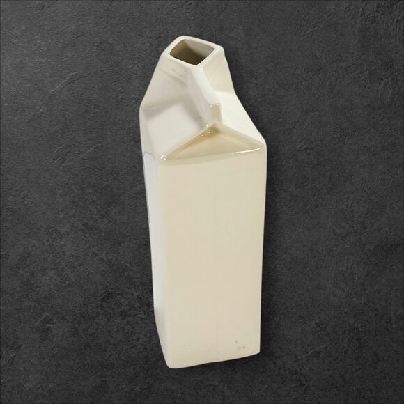 Vintage 1984 Margo Cow Pitcher Farmhouse Ceramic Milk Carton Jug Cottagecore - Picture 3 of 9